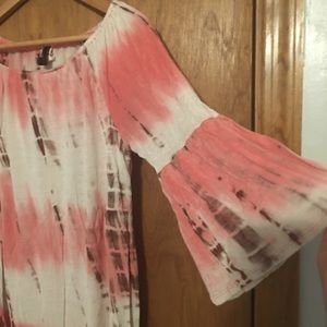 Size medium hippie-inspired spring top 🌸🌻🌾